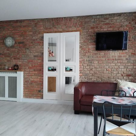 Apartament W Kamienicy Przy Plantach Kalisz Exterior foto